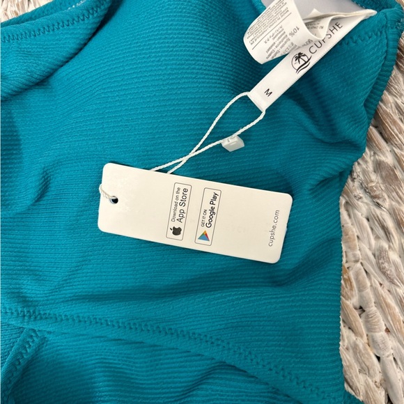 Cupshe NWT size medium turquoise one shoulder swimsuit with cutout - Picture 4 of 6